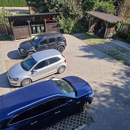 グラーツErholung Pur Nahe Krankenhaus & Uni Mit Parkplatz!アパートメント エクステリア 写真